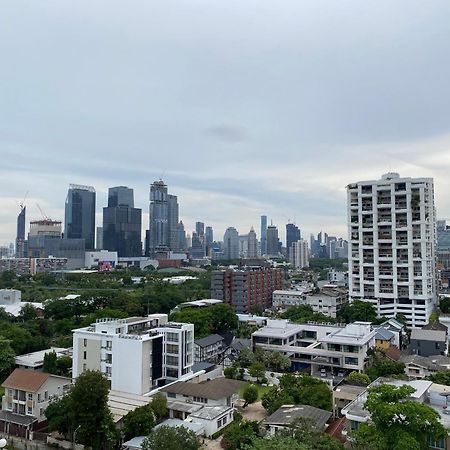 Nantiruj Tower - นันทิรุจ ทาวเวอร์ เซอร์วิสอพาร์ทเม้นท์ สุขุมวิท ซอย 8 Apartman Bangkok Kültér fotó